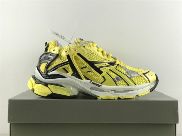 Balenciaga Runner Orange Black 677403 W2RD3 0510