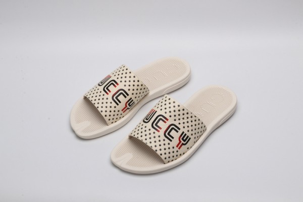Gucci Slide Sandal GUCS035