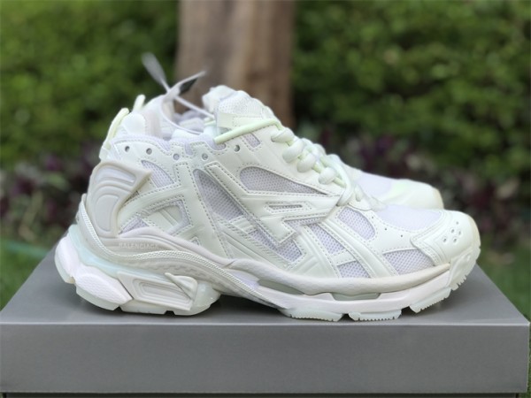Balenciaga Runner White 677403 W2RC6 2516