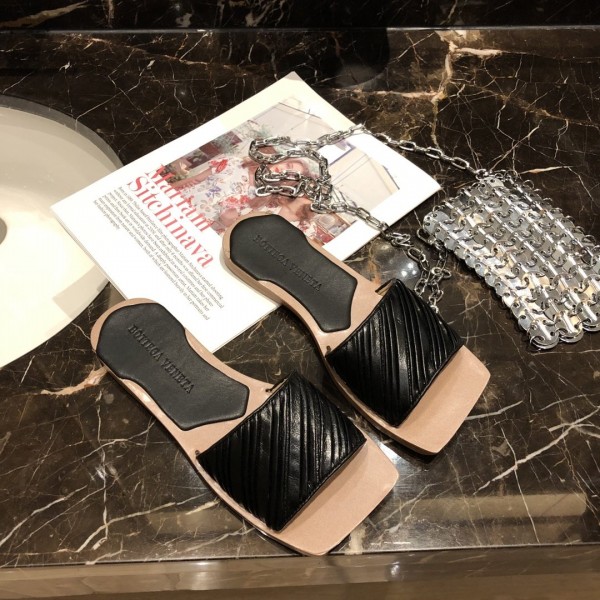 Bottega Veneta open-toe diagonal sandals B11-220
