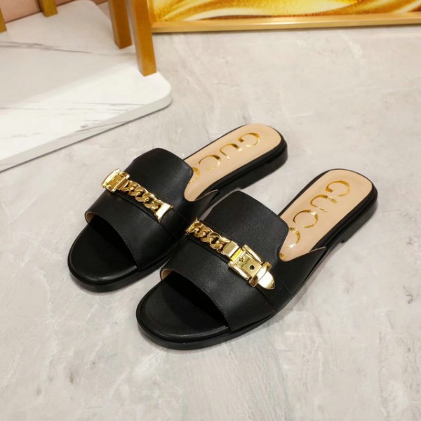 Gucci Leather Slides With Chain