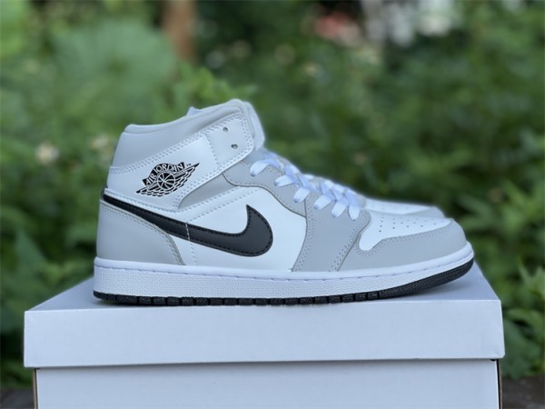 Jordan 1 Mid Light Smoke Grey BQ6472-015