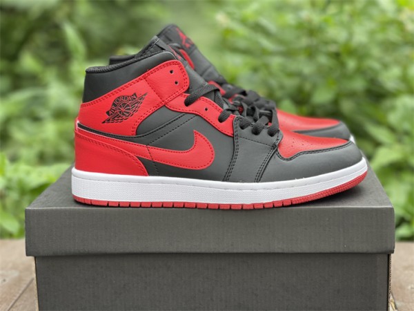 Jordan 1 Mid Banned (2020) 554724-074