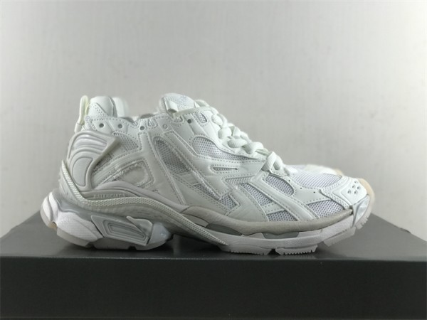 Balenciaga Runner White 677403 W2RC5 2505