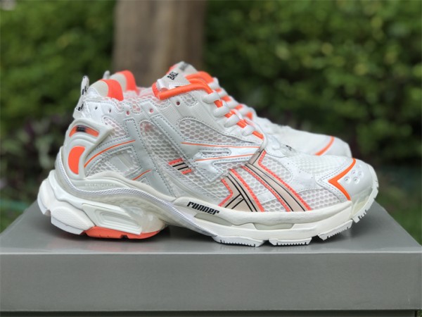 Balenciaga Runner White Orange 677403 W1RB2 2115