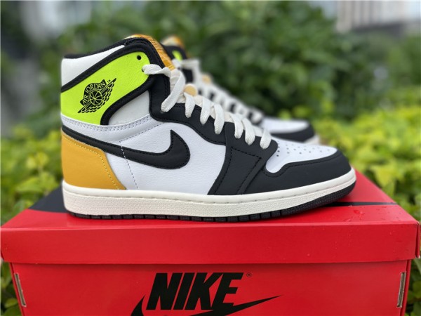 Jordan 1 Retro High White Black Volt University Gold 555088-118