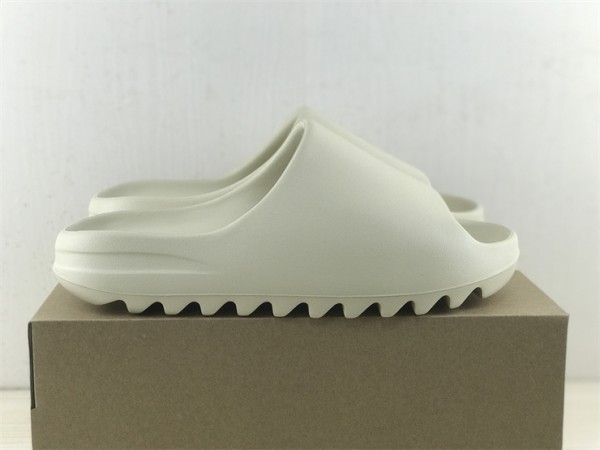 Adidas Yeezy Slide Bone (2022 Restock) FZ5897