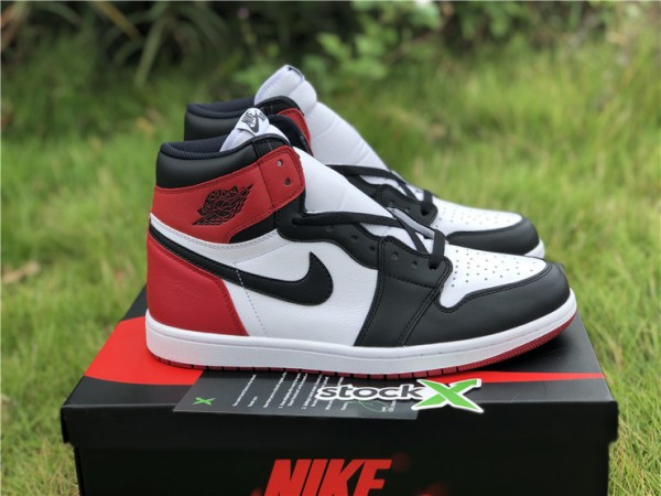 Jordan 1 Retro Black Toe (2016) 555088-125