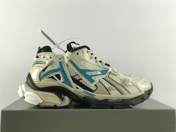 Balenciaga Runner Black Champagne Orchid 677403 W5RH6 0312