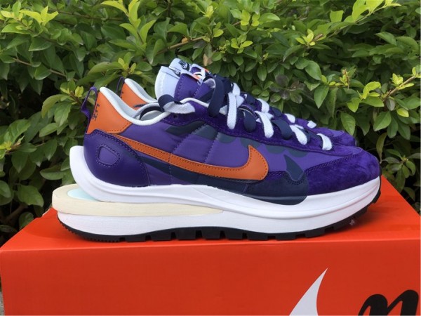 Nike Vaporwaffle sacai Dark Iris DD1875-500