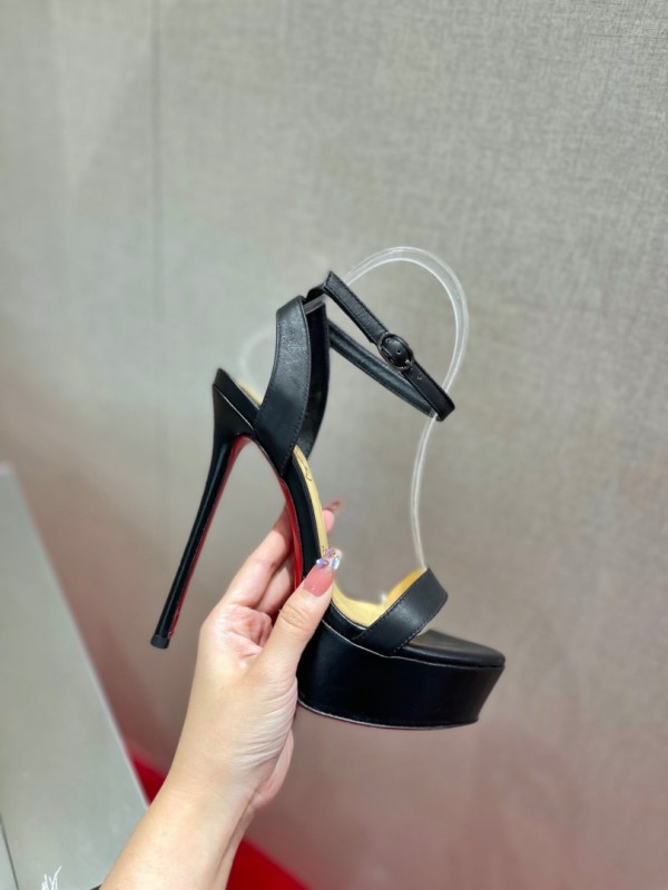 Christian Louboutin The ultimate hate sky is 15cm tall  Leather Black Cowhide