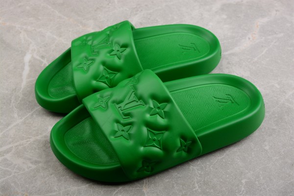Louis Vuitton Waterfront Mule Green 1AA5OH