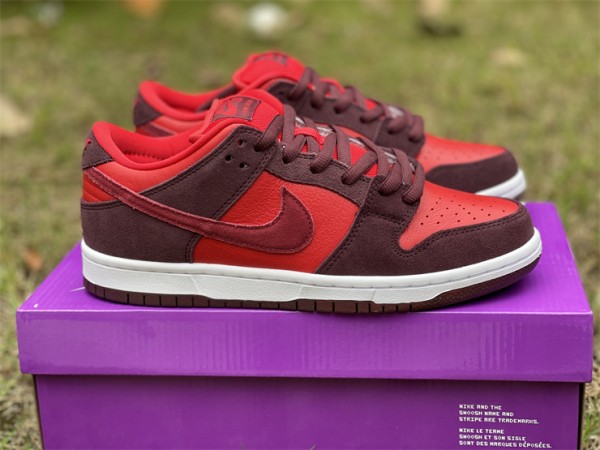 Nike SB Dunk Low Cherry DM0807-600