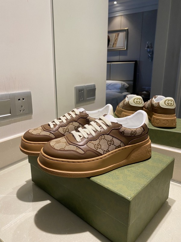Gucci GG sneaker 676092 UPG20 2866