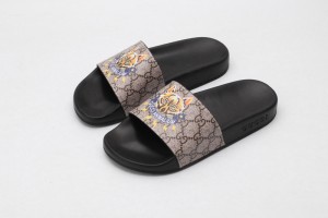 Gucci Slide Sandal GUCS026
