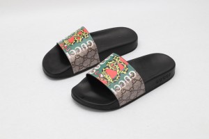 Gucci Slide Sandal GUCS021