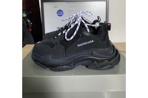 Balenciaga Triple S Sneaker Black 172342M237002