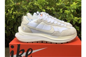 Nike Vaporwaffle Sacai Sail Gum DD1875-100