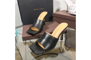 Bottega Veneta Stretch Mule Sandals B18-230