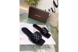 Bottega Veneta Padded diamond-quilt open-toe sandals B10-220