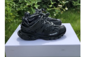 Balenciaga Track Black 542023 W3AC1 1090