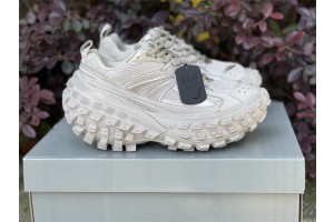 Balenciaga Ivory Distressed 'Defender' Sneakers 685611 W2RA6 9700